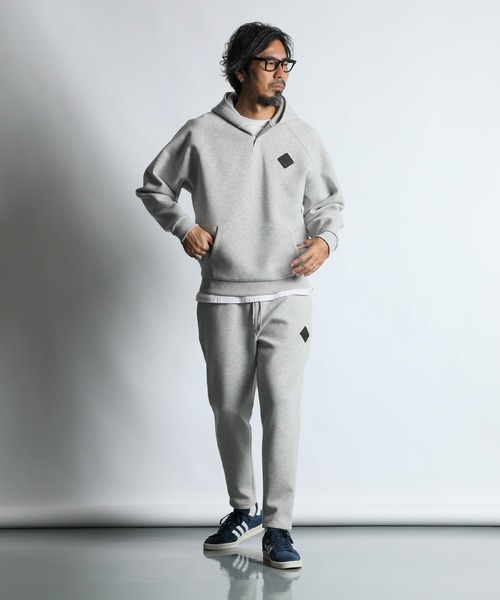 The DUFFER of ST.GEORGE（ザダファーオブセントジョージ）の「〔BLACK LABEL〕"SORONA" HENLEY PO PARKA：セットアップ ダンボールニット ヘンリーネック パーカー（パーカー・メンズ・ライトグレー/グレー/ブラック・MEDIUM/SMALL/X-LARGE/LARGE）」の14枚目の写真