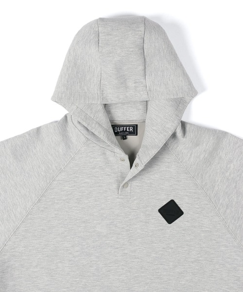 The DUFFER of ST.GEORGE（ザダファーオブセントジョージ）の「〔BLACK LABEL〕"SORONA" HENLEY PO PARKA：セットアップ ダンボールニット ヘンリーネック パーカー（パーカー・メンズ・ライトグレー/グレー/ブラック・MEDIUM/SMALL/X-LARGE/LARGE）」の5枚目の写真