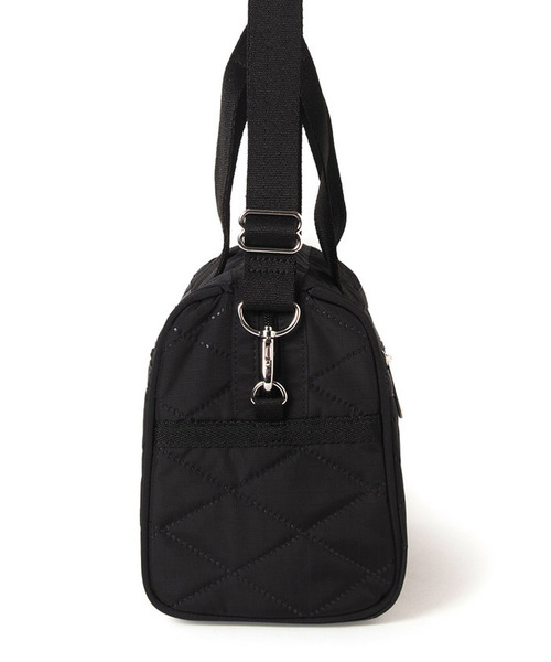 LeSportsac(レスポートサック)の「EVERYDAY SM SATCHEL ブラッククロスデボス(ショルダーバッグ・レディース・ブラック・FREE)」の2枚目の写真