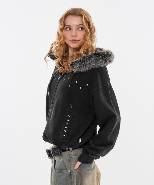 STUDS & EYELETS DESIGN 2WAY FAKE FUR ZIP HOODIE / スタッズ