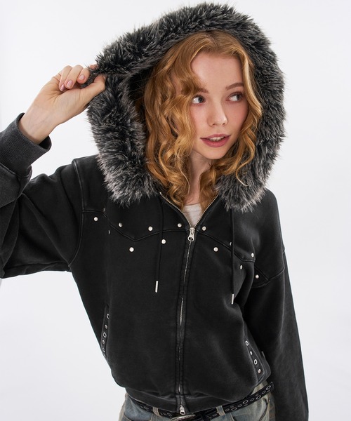 WISH FOR EVER（ウィッシュフォーエバー）の「STUDS & EYELETS DESIGN 2WAY FAKE FUR ZIP HOODIE / スタッズ＆アイレットデザイン2WAYフェイクファージップフーディ（パーカー・メンズ・ブラウン/ブラック・MEDIUM/SMALL/LARGE）」の20枚目の写真
