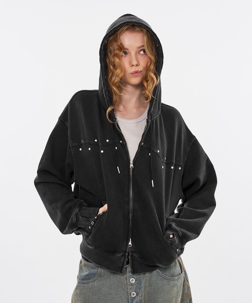 STUDS & EYELETS DESIGN 2WAY FAKE FUR ZIP HOODIE / スタッズ