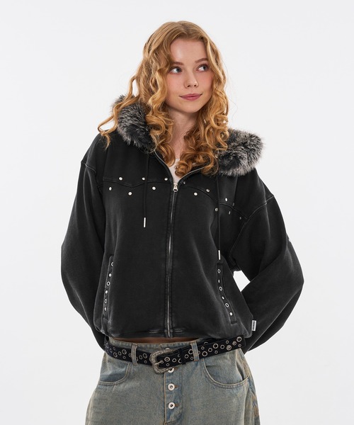 WISH FOR EVER（ウィッシュフォーエバー）の「STUDS & EYELETS DESIGN 2WAY FAKE FUR ZIP HOODIE / スタッズ＆アイレットデザイン2WAYフェイクファージップフーディ（パーカー・メンズ・ブラウン/ブラック・MEDIUM/SMALL/LARGE）」の5枚目の写真