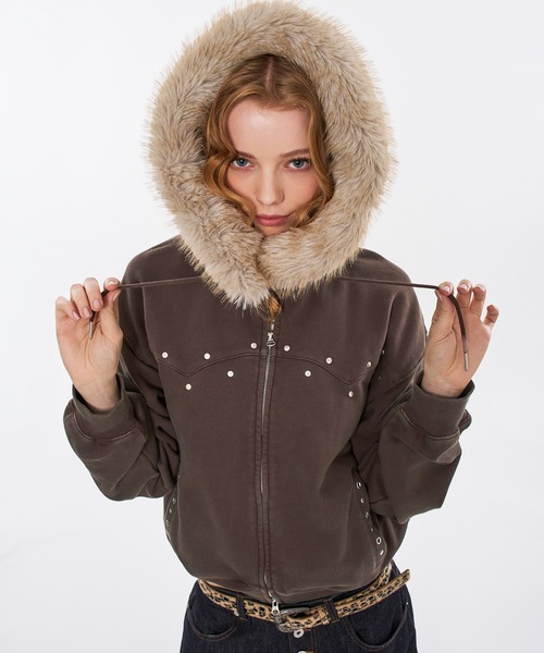 WISH FOR EVER（ウィッシュフォーエバー）の「STUDS & EYELETS DESIGN