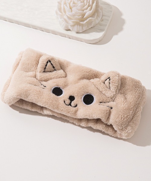 VIBGYOR Women(ヴィブジョー ウィメン)の「【urge select】《アニマルシリーズ》ふわふわ ねこちゃん ヘアバンド(ヘアバンド・レディース・ライトグレー/ライトベージュ/コーラルピンク・FREE)」の2枚目の写真