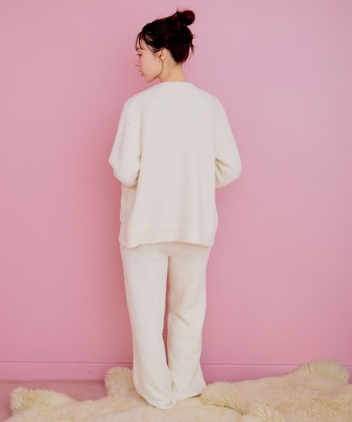 ELLEgirl（エルガール）の「《Barbie×ELLEgirl》マシュマロタッチニットVネックカーディガン（ニット/セーター・レディース・アイボリー・FREE）」の12枚目の写真