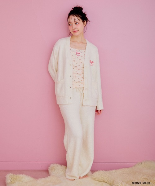 ELLEgirl（エルガール）の「《Barbie×ELLEgirl》マシュマロタッチニットVネックカーディガン（ニット/セーター・レディース・アイボリー・FREE）」の6枚目の写真