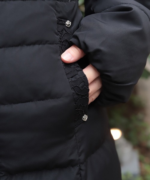 axes femme（アクシーズファム）の「シェイプ切替ロングダウンコート（ダウンジャケット/コート・レディース・ベージュ/ブラック・MEDIUM/LARGE）」の16枚目の写真