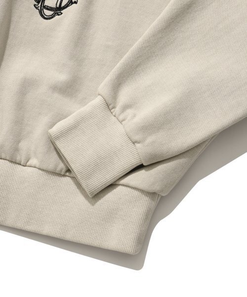 suade（スエード）の「MONOGRAM CROP CREWNECK [PIGMENT BEIGE]（スウェット・レディース・その他・MEDIUM/SMALL）」の4枚目の写真
