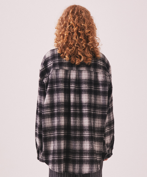 MENASOO(ミナス)の「MNS Classic Check Oversized Shirt Jacket_Black(その他アウター・レディース・ブラック・F)」の3枚目の写真