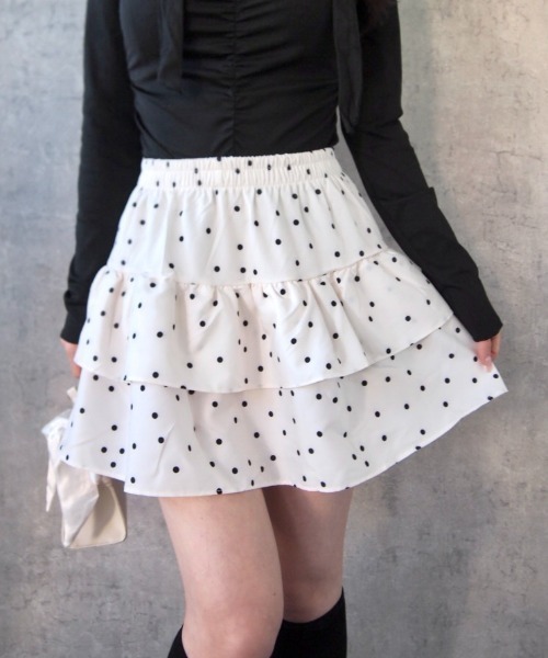 Mejoul（メジュール）の「【2026春夏新作】【インパン付き】ドット柄フレアティアードミニスカート（スカート・レディース・ホワイト/アイボリー・M/L）」の2枚目の写真
