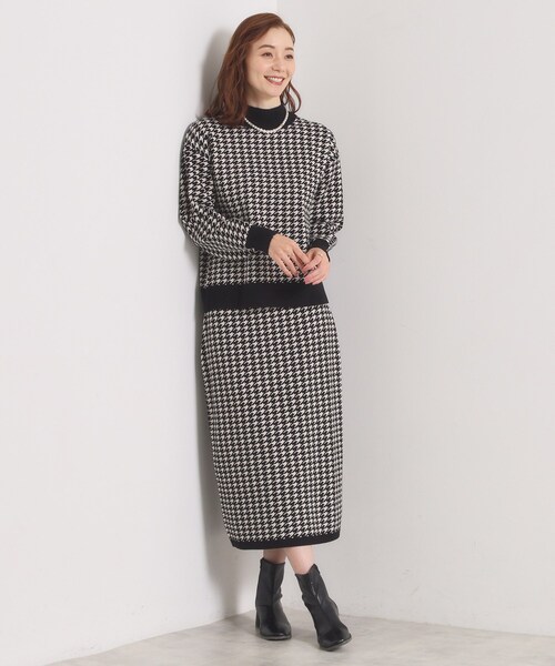 ITS'DEMO（イッツデモ）の「【手洗い可】タイトスカートニットセットアップ（セットアップ・レディース・ベージュ系3/ブラック系3/ブルー系8/ワイン系2・00）」の2枚目の写真