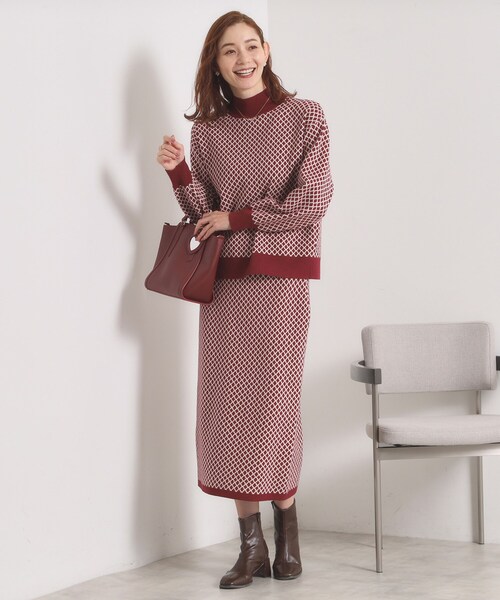 ITS'DEMO（イッツデモ）の「【手洗い可】タイトスカートニットセットアップ（セットアップ・レディース・ベージュ系3/ブラック系3/ブルー系8/ワイン系2・00）」の21枚目の写真