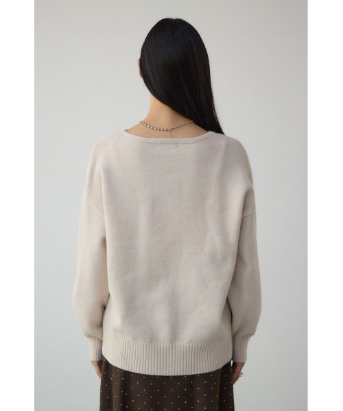 AZUL by moussy(アズールバイマウジー)の「Vネックアソートカラーニットプルオーバー(ニット/セーター・レディース・ブラック/レッド/グレー系その他/アイボリー/ブルー・FREE)」の12枚目の写真
