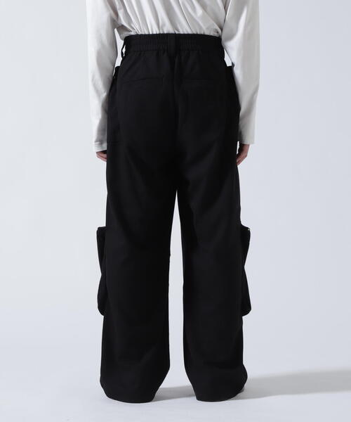 GEN_DAI（ゲンダイ）の「GEN_DAI/ゲンダイ/Studs Cargo Pants（カーゴパンツ・メンズ・ブラック・0/2/1）」の2枚目の写真