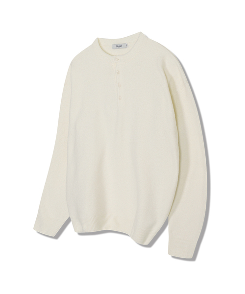 POLYGRAM（ポリグラム）の「ソフトウールブレンドヘンリーネックニット - 5カラー（ニット/セーター・レディース・ブラック/ベージュ/グレー/アイボリー/エメラルド・MEDIUM/LARGE/X-LARGE）」の2枚目の写真