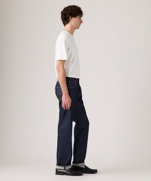 Levi's(リーバイス)の「Levi's/リーバイス 501(R) オリジナルジーンズ ダークインディゴ(デニムパンツ・メンズ・インディゴブルー・W28 L32/W29 L32/W31 L32/W33 L32/W30 L32/W32 L32/W34 L32/W36 L32)」の3枚目の写真