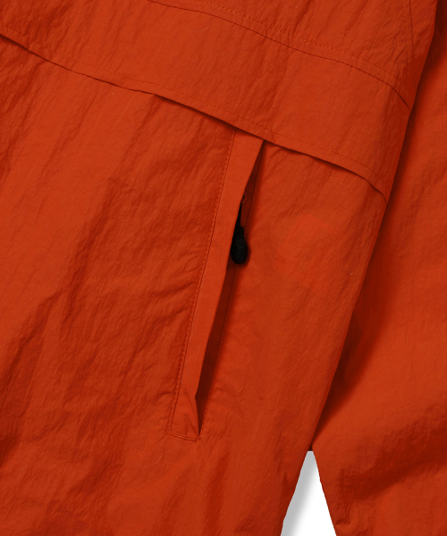BROWNBREATH（ブラウンブレス）の「TAG NYLON RAGLAN JACKET - ORANGE（ナイロンジャケット・レディース・その他・M/L/S）」の6枚目の写真