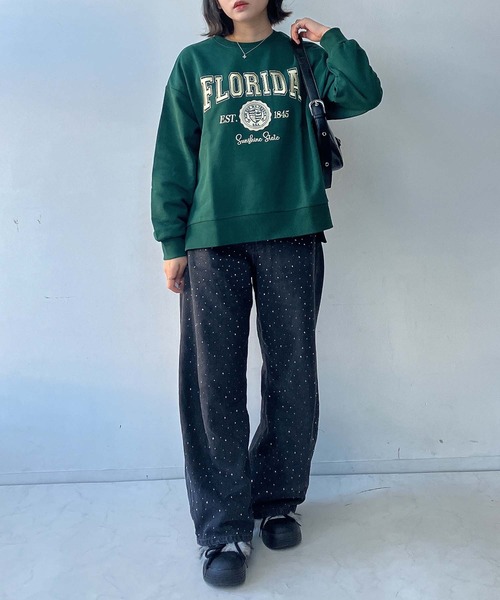 AS KNOW AS plus(アズノゥアズプラス)の「〇カレッジロゴ刺繍オーバーサイズスウェット【UNISEX ITEM】(スウェット・レディース・ダークグリーン/チャコールグレー/オフホワイト・FREE)」の7枚目の写真