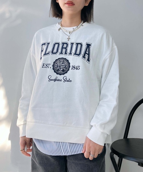 AS KNOW AS plus(アズノゥアズプラス)の「〇カレッジロゴ刺繍オーバーサイズスウェット【UNISEX ITEM】(スウェット・レディース・ダークグリーン/チャコールグレー/オフホワイト・FREE)」の9枚目の写真