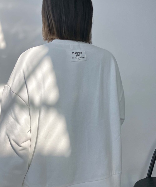 AS KNOW AS plus(アズノゥアズプラス)の「〇カレッジロゴ刺繍オーバーサイズスウェット【UNISEX ITEM】(スウェット・レディース・ダークグリーン/チャコールグレー/オフホワイト・FREE)」の12枚目の写真