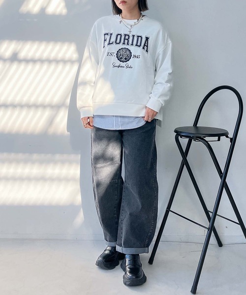 AS KNOW AS plus(アズノゥアズプラス)の「〇カレッジロゴ刺繍オーバーサイズスウェット【UNISEX ITEM】(スウェット・レディース・ダークグリーン/チャコールグレー/オフホワイト・FREE)」の13枚目の写真