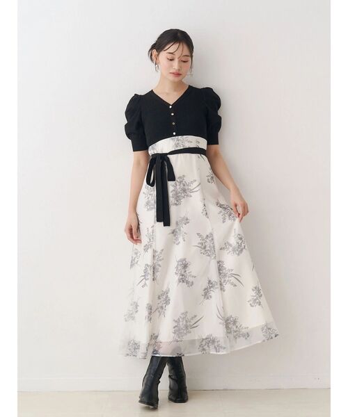 MERCURYDUO（マーキュリーデュオ）の「ブーケ花柄ニットドッキングワンピース（ワンピース・レディース・ベージュ/ラベンダー/ブラック・MEDIUM/SMALL）」の6枚目の写真