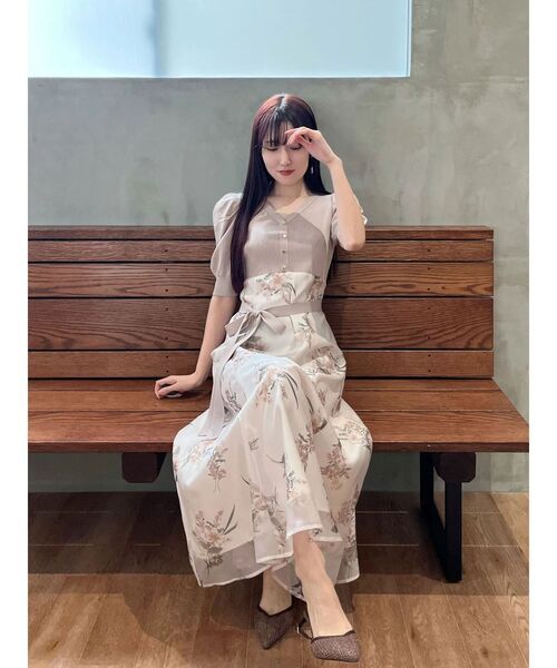 MERCURYDUO(マーキュリーデュオ)の「ブーケ花柄ニットドッキングワンピース(ワンピース・レディース・ベージュ/ラベンダー/ブラック・MEDIUM/SMALL)」の17枚目の写真