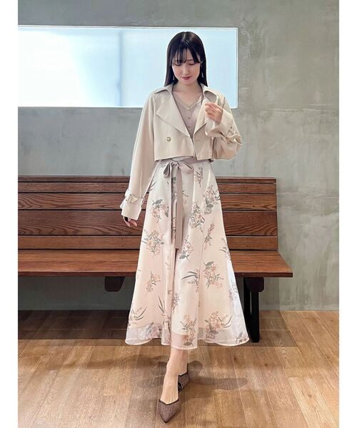 MERCURYDUO(マーキュリーデュオ)の「ブーケ花柄ニットドッキングワンピース(ワンピース・レディース・ベージュ/ラベンダー/ブラック・MEDIUM/SMALL)」の7枚目の写真