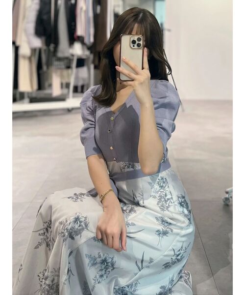 MERCURYDUO（マーキュリーデュオ）の「ブーケ花柄ニットドッキングワンピース（ワンピース・レディース・ベージュ/ラベンダー/ブラック・MEDIUM/SMALL）」の22枚目の写真