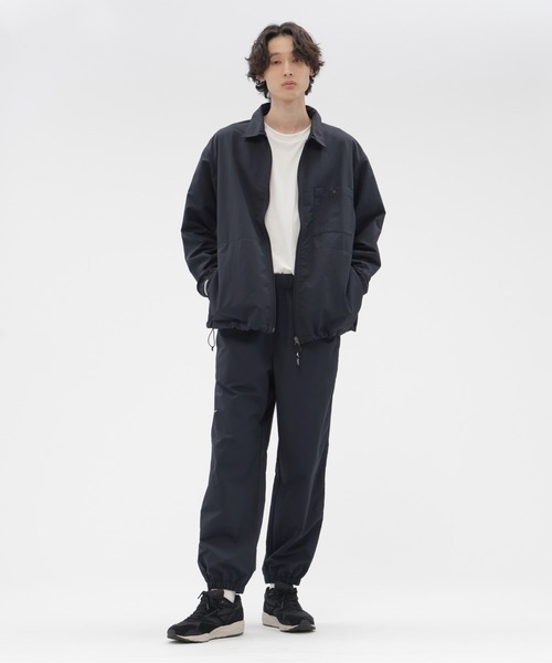 MARGARET HOWELL（マーガレットハウエル）の「WATER REPELENT NYLON POPLIN（Tシャツ/カットソー・メンズ・カーキ/ネイビー・X-LARGE/MEDIUM/LARGE）」の15枚目の写真