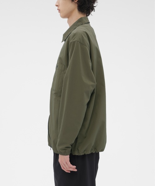 MARGARET HOWELL（マーガレットハウエル）の「WATER REPELENT NYLON POPLIN（Tシャツ/カットソー・メンズ・カーキ/ネイビー・X-LARGE/MEDIUM/LARGE）」の8枚目の写真