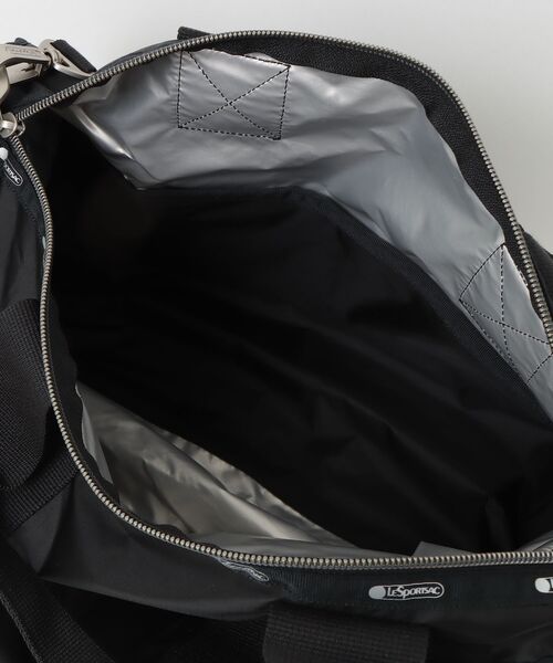 LeSportsac(レスポートサック)の「LeSportsac ESSENTIAL MEDIUM DUFFLE レスポートサック エッセンシャル ミディアム ボストンバッグ(ボストンバッグ・レディース・ブラック系1・FREE)」の13枚目の写真