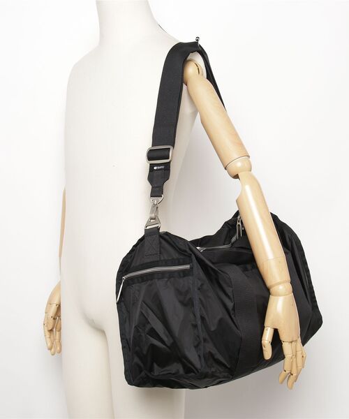 LeSportsac(レスポートサック)の「LeSportsac ESSENTIAL MEDIUM DUFFLE レスポートサック エッセンシャル ミディアム ボストンバッグ(ボストンバッグ・レディース・ブラック系1・FREE)」の14枚目の写真