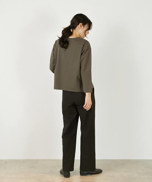 MELROSE claire(メルローズ クレール)の「《定番》TCツイルストレッチストレートパンツ(一部WEB限定サイズ)(その他パンツ・レディース・カーキ/アイボリー/ベージュ/ブラック・2/5/3/4)」の11枚目の写真