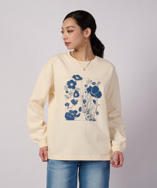 Eddie Bauer(エディーバウアー)の「アソート グラフィック 長袖Tシャツ(Tシャツ/カットソー・レディース・アイボリー/ライトブルー/スモークピンク/ブラック・XL/L/M/S)」の2枚目の写真