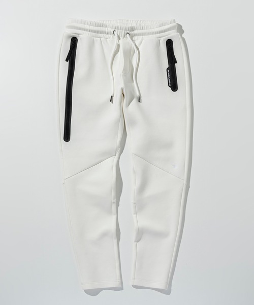 1PIU1UGUALE3  RELAX （ウノピゥウノウグァーレトレ リラックス）の「1PIU1UGUALE3 RELAX(ウノピゥウノウグァーレトレ リラックス)バーティカルポケット テックジョガーパンツ（スウェットパンツ・メンズ・グレー/ブラック/ホワイト・S/M/L/XL/XXL）」の2枚目の写真