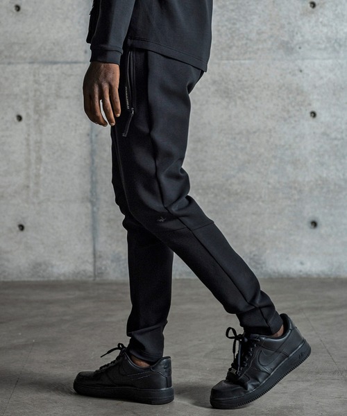 1PIU1UGUALE3  RELAX （ウノピゥウノウグァーレトレ リラックス）の「1PIU1UGUALE3 RELAX(ウノピゥウノウグァーレトレ リラックス)バーティカルポケット テックジョガーパンツ（スウェットパンツ・メンズ・グレー/ブラック/ホワイト・S/M/L/XL/XXL）」の21枚目の写真