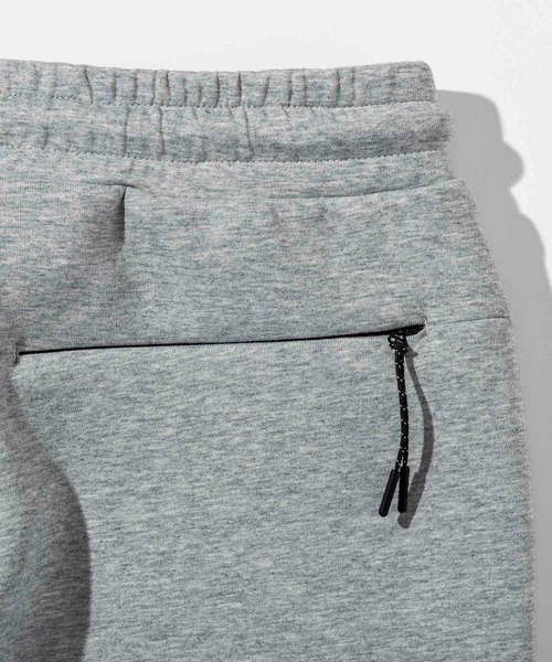 1PIU1UGUALE3  RELAX （ウノピゥウノウグァーレトレ リラックス）の「1PIU1UGUALE3 RELAX(ウノピゥウノウグァーレトレ リラックス)バーティカルポケット テックジョガーパンツ（スウェットパンツ・メンズ・グレー/ブラック/ホワイト・S/M/L/XL/XXL）」の14枚目の写真