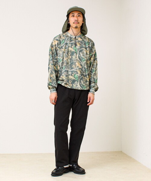 GLOSTER（グロスター）の「【無地/リアルツリーカモ】ミニ裏毛 裾ドロストスウェット（スウェット・メンズ・リアルツリーカモ/チャコールグレー/ライトグレー・L/M）」の6枚目の写真