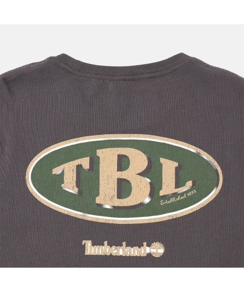 Timberland(ティンバーランド)の「ガスステーション バック グラフィック 半袖 Tシャツ メンズ(Tシャツ/カットソー・メンズ・ダークグレー・MEDIUM/LARGE/XX-LARGE/X-LARGE)」の4枚目の写真