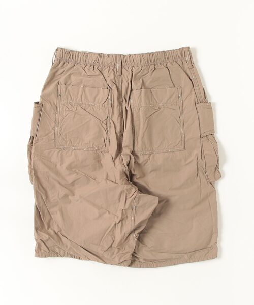 DANKE SCHON（ダンケシェーン）の「DankeSchon/ダンケシェーン/水溶性ボンディングフラップポケットショーツ（その他パンツ・レディース・ベージュ/カーキ・L/M）」の3枚目の写真