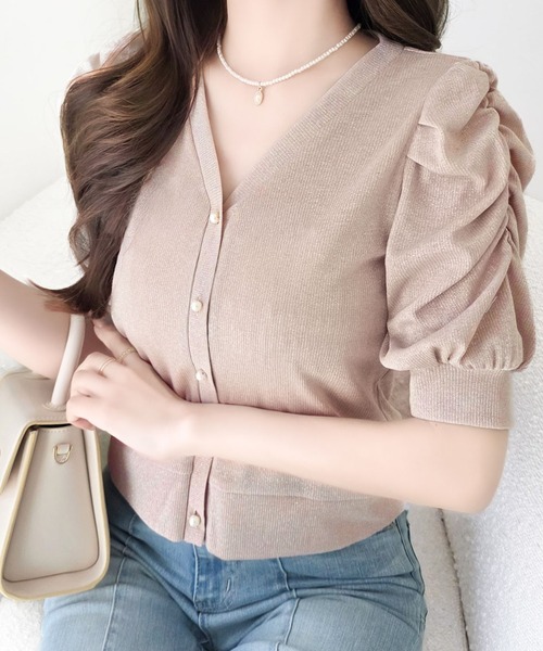 mily bilet(ミウィビレット)の「【mily bilet】さりげないラメで華やぐ。袖ギャザーパフスリーブラメテレコリブパール釦カーディガン(半袖)(カーディガン/ボレロ・レディース・ピンク/アイボリー/ブラック・LARGE/MEDIUM/SMALL/X-LARGE)」の1枚目の写真