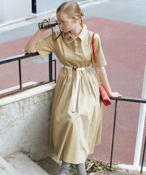 FURFUR（ファーファー）の「【限定サイズ】ベルト付きコードレーンシャツワンピース（ワンピース・レディース・ベージュ/ブルー/ホワイト・F）」の2枚目の写真