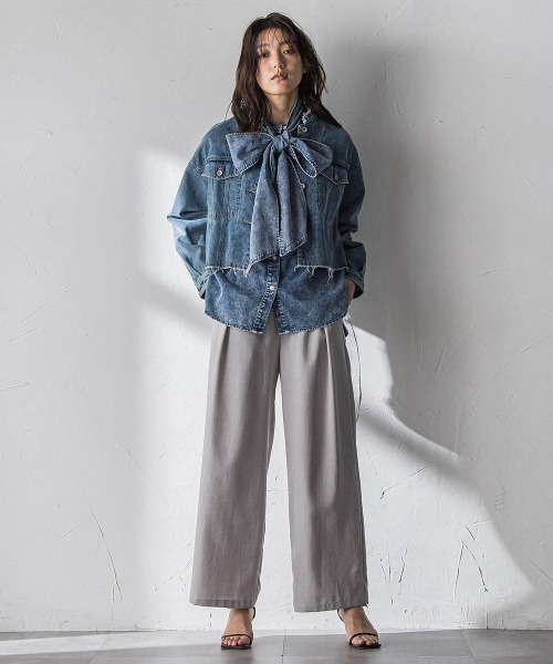 MAYSON GREY（メイソングレイ）の「ボウタイ付きデニムシャツ≪洗濯機で洗える≫（シャツ/ブラウス・レディース・ピンク/ブルー・M）」の9枚目の写真