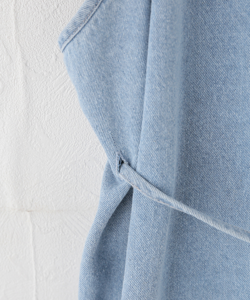 IENA（イエナ）の「BASERANGE/ベースレンジ YUMI APRON DRESS ワンピース（ワンピース・レディース・ブルー・FREE）」の4枚目の写真