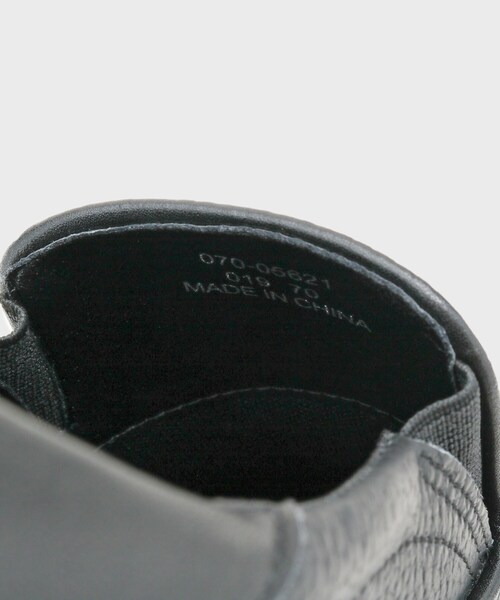 TAKEO KIKUCHI(タケオキクチ)の「レザースリッポン(スニーカー・メンズ・ブラック/ホワイト・70/60)」の8枚目の写真