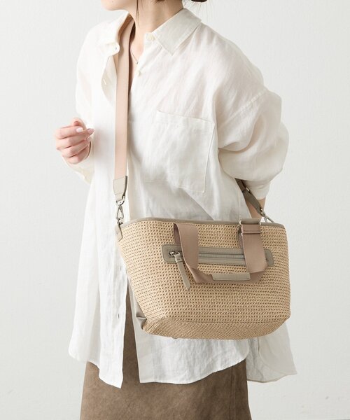 russet(ラシット)の「ナイロンラフィア×クラウズナイロン コンビ2WAYトートバッグ(トートバッグ・レディース・ブラック/アイボリー・FREE)」の20枚目の写真