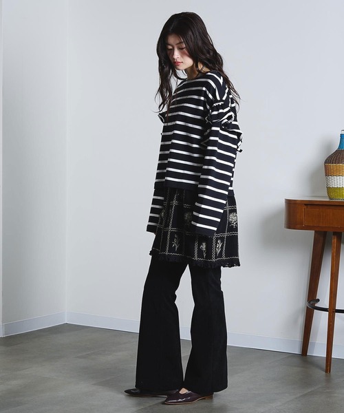 ROSE BUD(ローズバッド)の「(mag.by c)FRILL STRIPE L/S TOP(Tシャツ/カットソー・レディース・ブラック/ホワイト・ONE SIZE)」の12枚目の写真