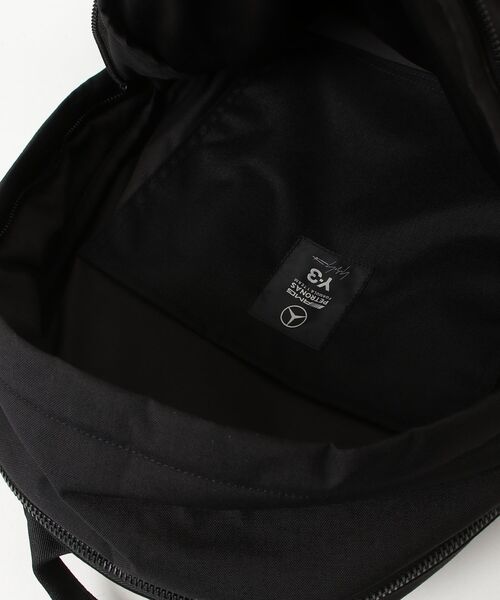 Y-3（ワイスリー）の「Y-3 MERCEDES-AMG PETRONAS FORMULA 1 TEAM BACKPACK（バックパック/リュック・メンズ・ブラック・ONE SIZE）」の6枚目の写真